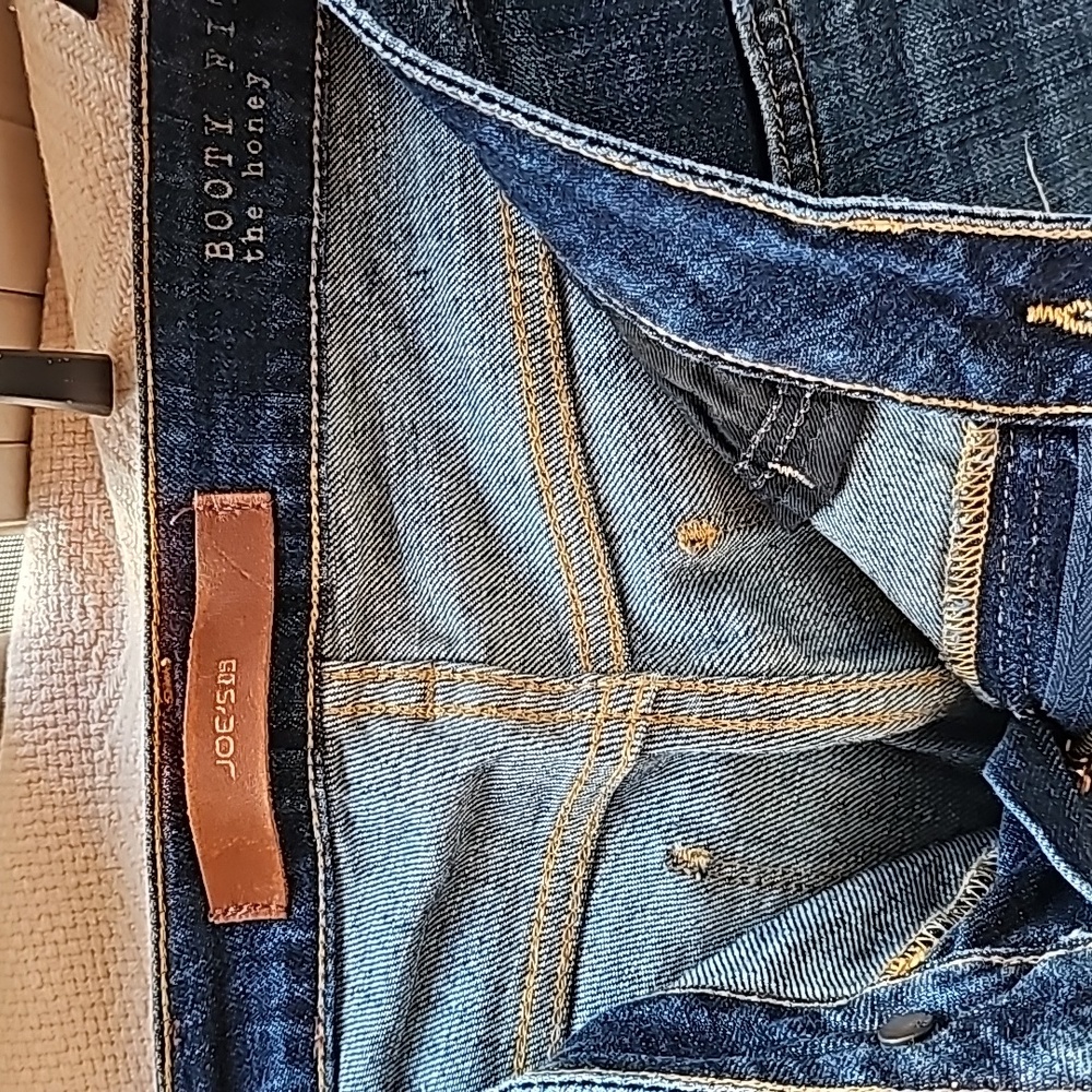 Joe's Booty Fit the Honey Jeans